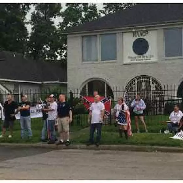 ‘White Lives Matter’ protesters rally at NAACP building in Texas